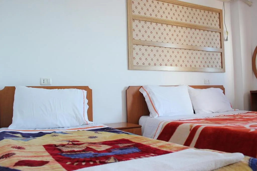Hotel Elba Shkallnur 3*,